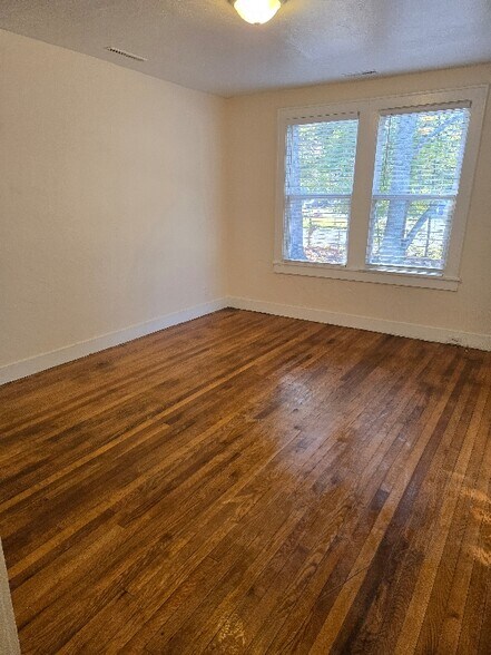 Building Photo - 2932 Alabama Dr