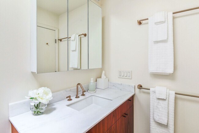 Building Photo - 75 Hancock St