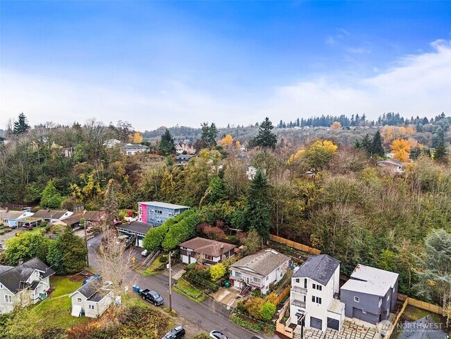 Building Photo - 3831 Letitia Ave S