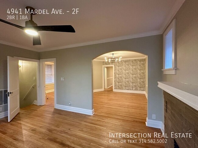 Building Photo - Beautifully Renovated Duplex Apartment in ...