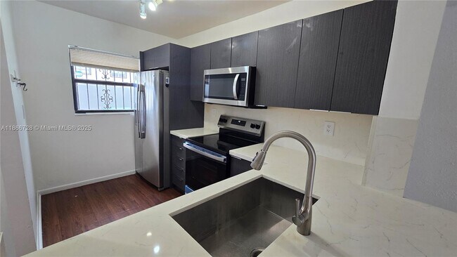Building Photo - 8060 SW 152nd Ave