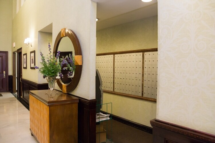 Building Photo - 1324 Locust St