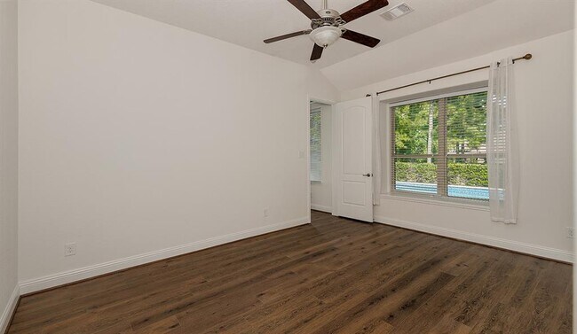 Building Photo - 46 Caprice Bend Pl