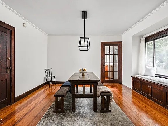 4643 Rookwood Avenue dining room - 4643 Rookwood Ave