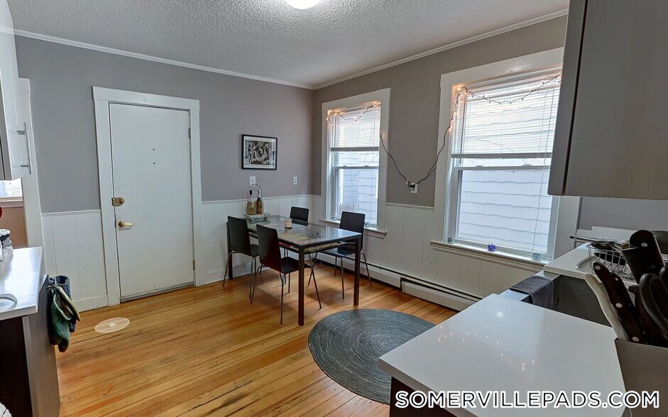 Building Photo - 21 Granite St