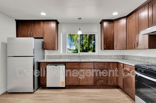 Building Photo - 8355 Golden Ave