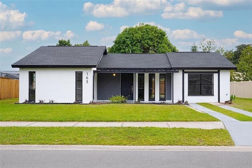Building Photo - 163 Mante Dr