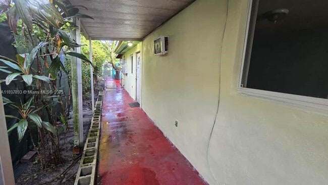 Building Photo - 701 Tamiami Canal Rd