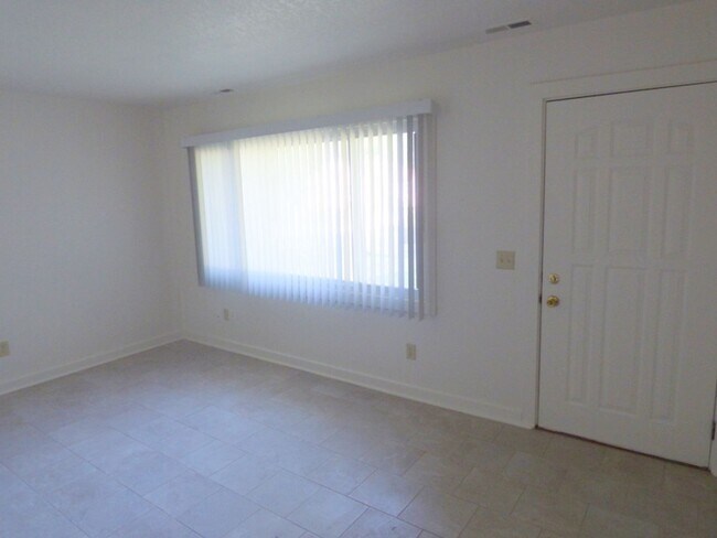 Building Photo - 4601 Holton Ave