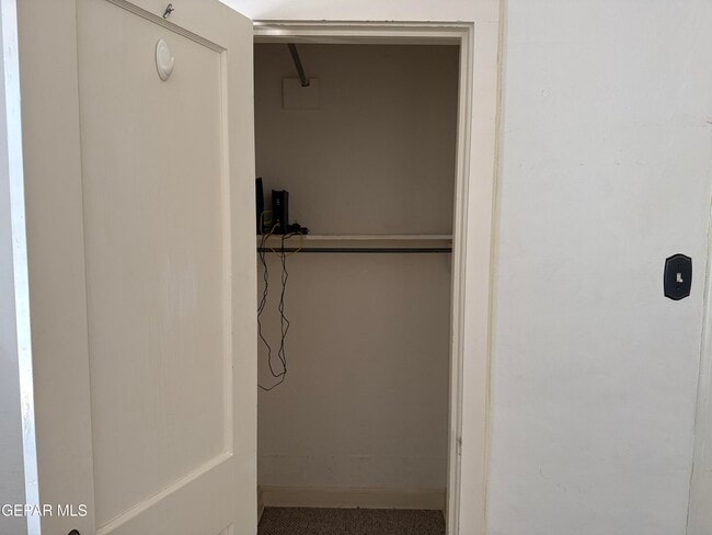 Building Photo - 1222 Mesita Dr