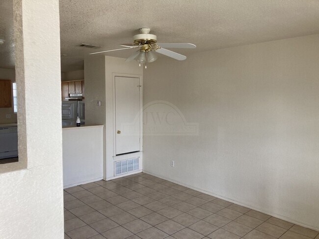 Building Photo - 4507 Jeff Scott Dr