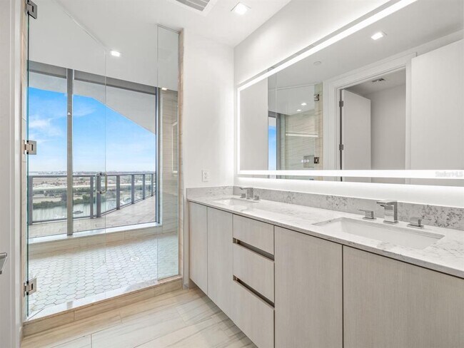 Building Photo - 5120 Marina Wy