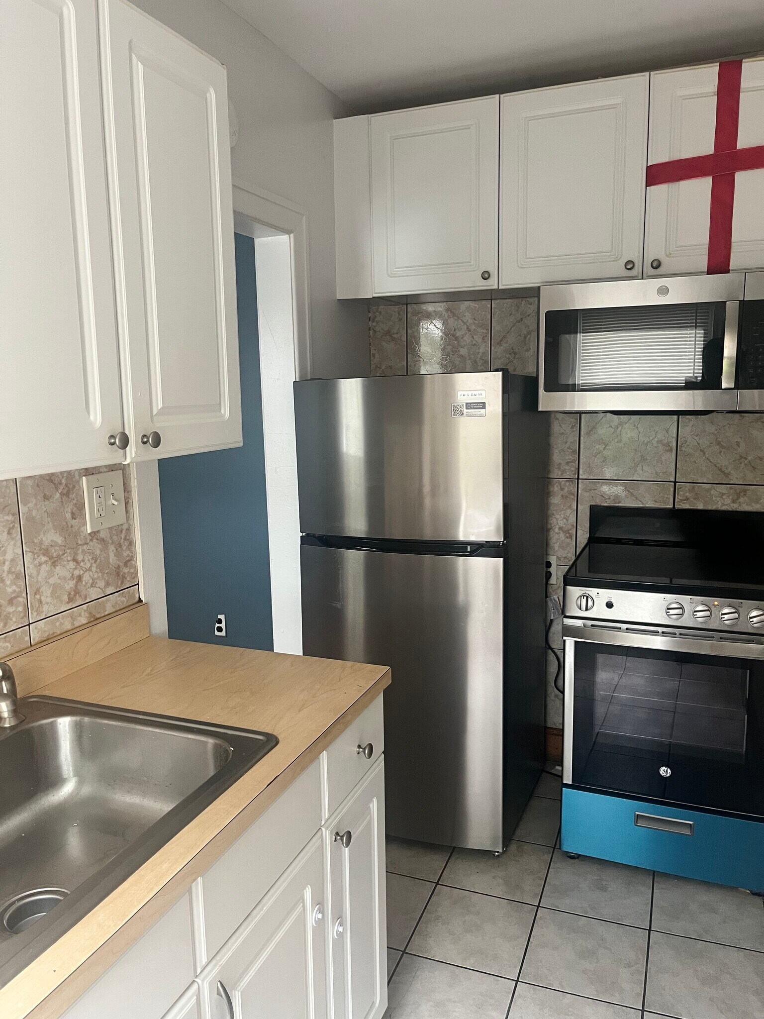 Kitchen - 4927 Wissahickon Ave