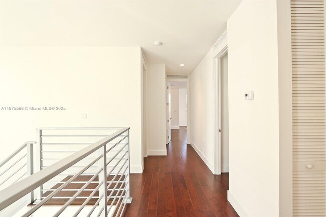 Building Photo - 9745 NW 75th Terrace