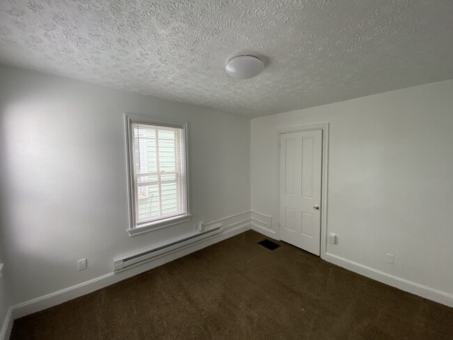 Building Photo - 93 B St