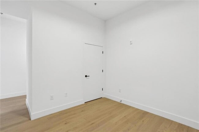 Building Photo - 567 Ponce De Leon Ave NE