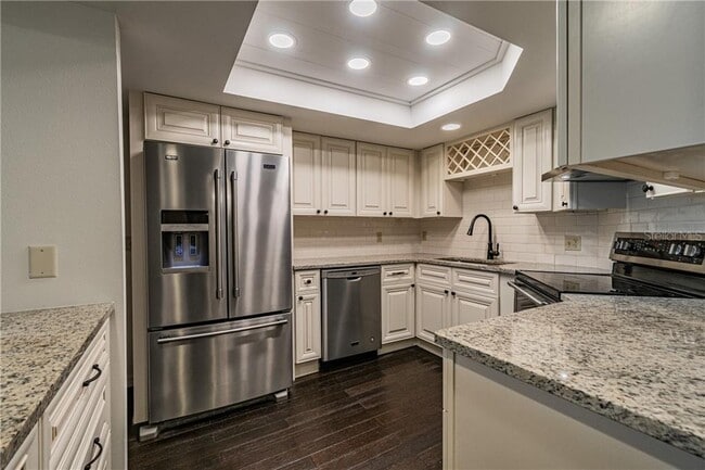 Building Photo - 14820 Rue De Bayonne