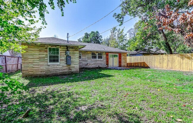 Building Photo - 5647 Belarbor St