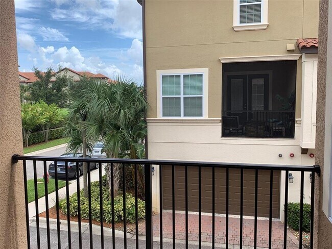 Building Photo - 1704 Lobelia Dr