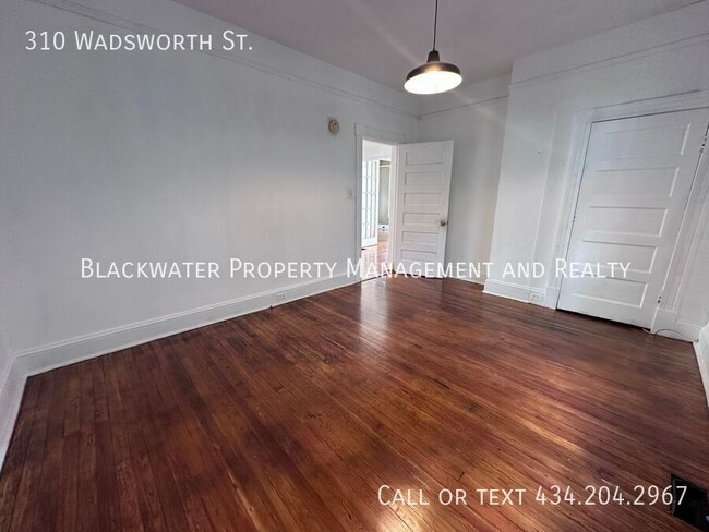 Building Photo - 310 Wadsworth St