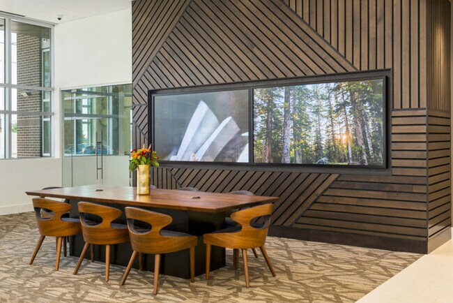 Building Photo - 2100 Welton St