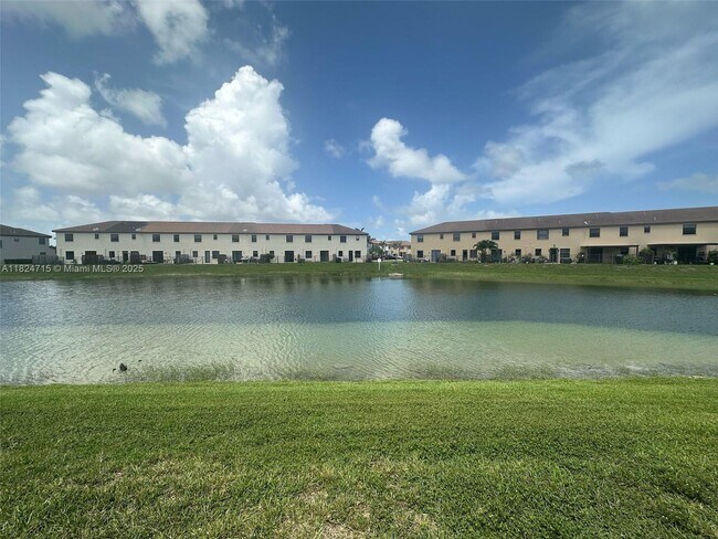 Building Photo - 23983 SW 118 Ave