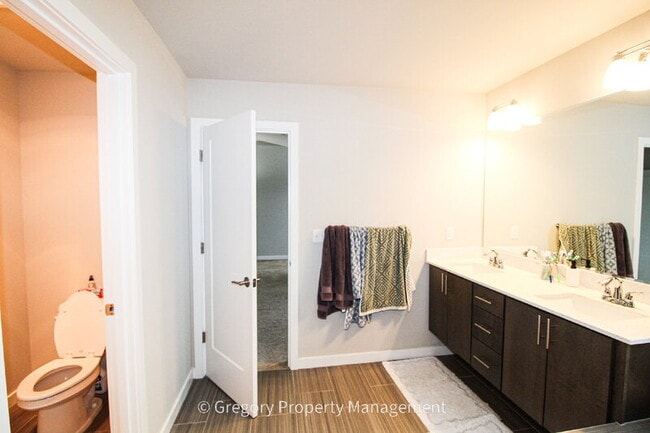 Building Photo - 19209 8th Ave W