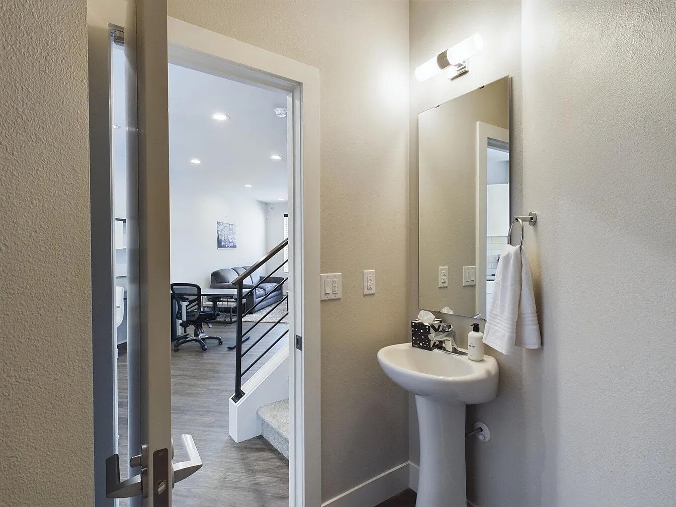 Guest Bath - 510 Coho Walk SE