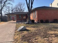 Building Photo - 6719 Kenwell St