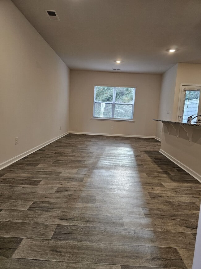 Building Photo - 403 Sea Grit Ct