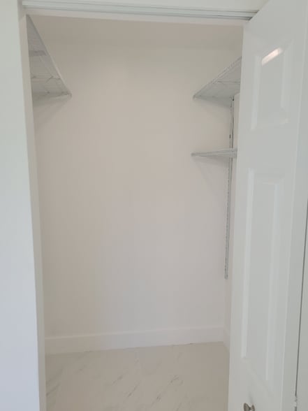 Building Photo - 10605 SW 112th St