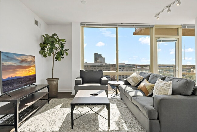 Building Photo - 1751 Pinnacle Dr