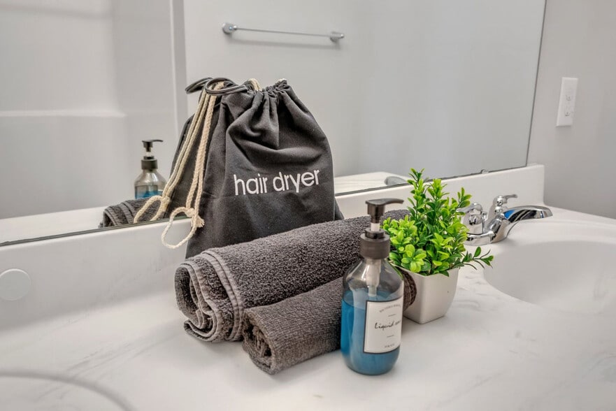 Building Photo - 2606 Wolf Cub Ct