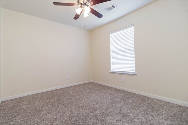 Building Photo - 4215 Medina River Loop