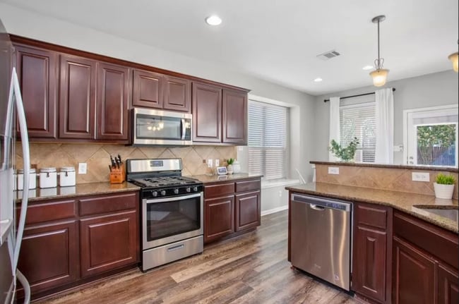 Building Photo - 3917 Links Ln