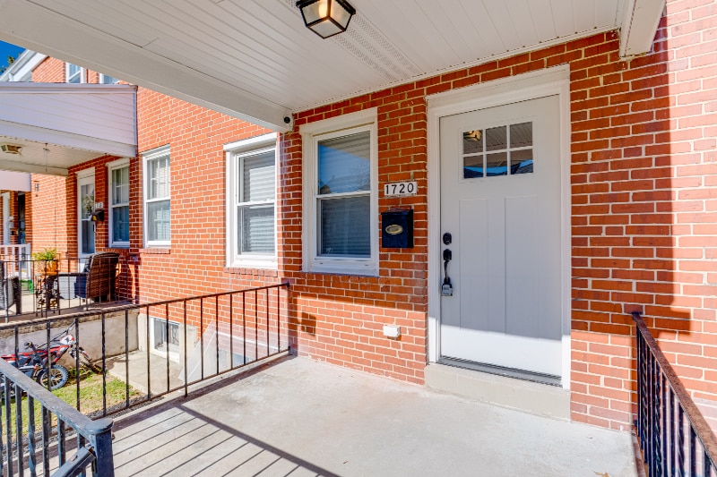 Building Photo - 1720 Wadsworth Way