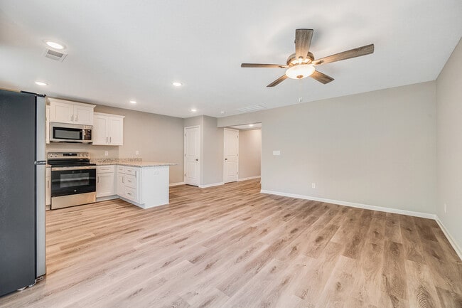 Building Photo - 505 Pine