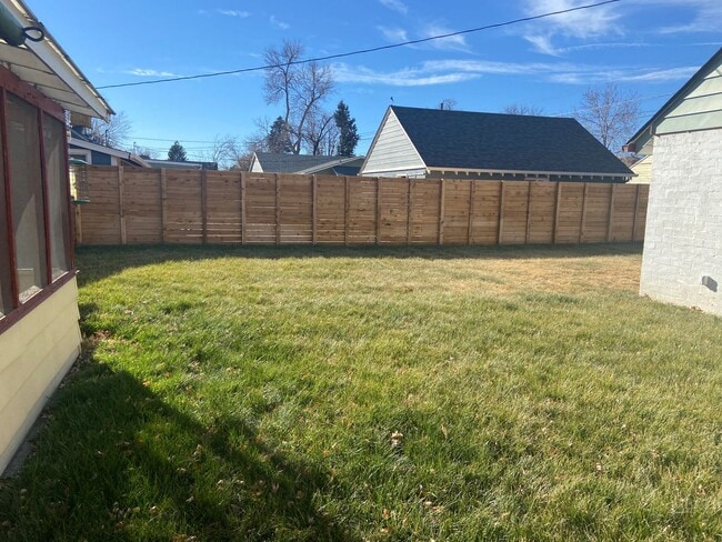 Building Photo - Beautiful 2 bedroom home in Chaffee Park with Huge Studio