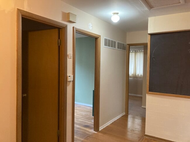 Building Photo - 2264 McKelvey Rd