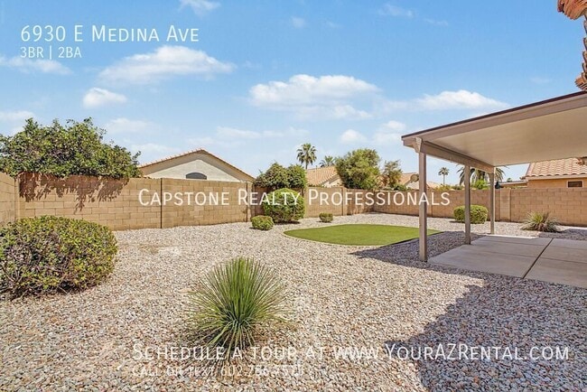 Building Photo - 6930 E Medina Ave