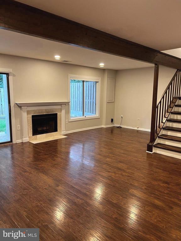 Building Photo - 2312 Glade Bank Way