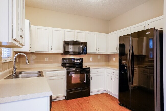 Building Photo - 112 Norrostown Pl