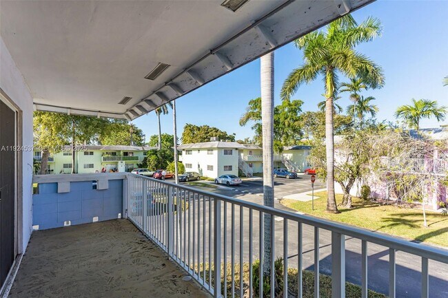 Building Photo - 7550 SW 82nd St