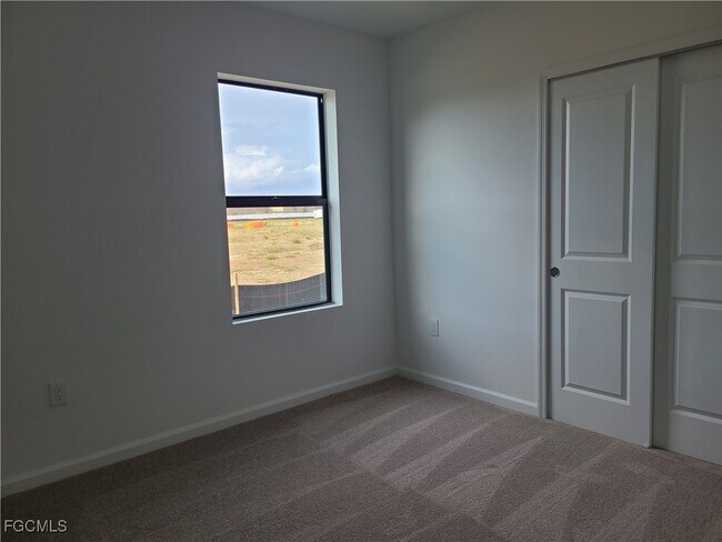 Building Photo - 1023 Caloosa Breeze Dr