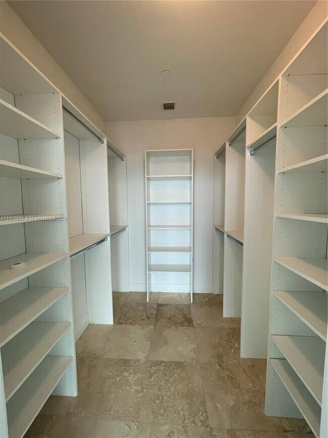 Building Photo - 888 Biscayne Blvd
