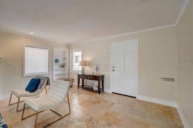 Building Photo - 809 Brightwaters Blvd NE