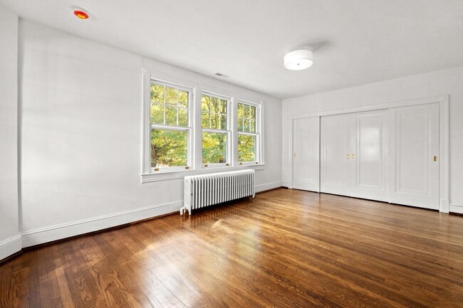 Building Photo - 2814 Bellevue Terrace NW