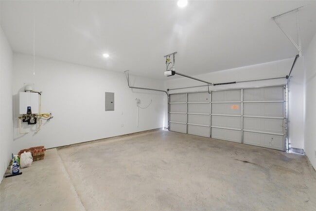 Building Photo - 31927 Rich Mdw Ct