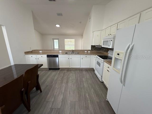 Building Photo - 1703 Sail Ct