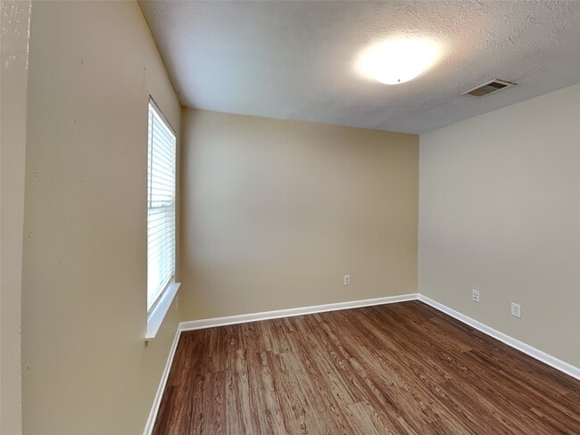 Building Photo - 11010 Heather Bluff Ln